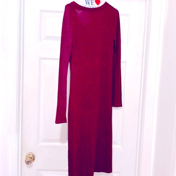 Hearts& Hips  burgundy and black long sleeve dress size small $12 - Picture 3 of 3
